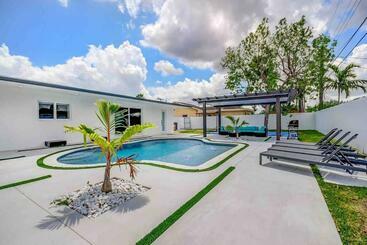 شقق خاصة سياحية Miami Bliss   Blue Lagoon Haven L18