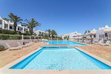 شقق خاصة سياحية Vila Mourisca