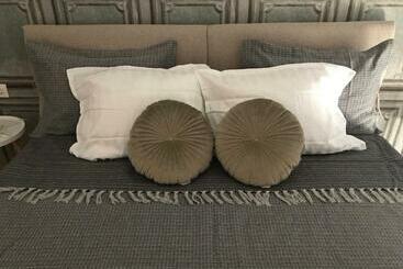 ツーリストアパートメント Golden Eye Apartment, City Center, Wi Fi, Burgas Free University