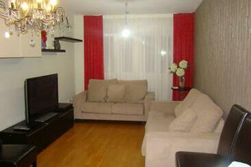 شقق خاصة سياحية Piso Alisal Con Garaje