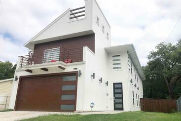 ツーリストアパートメント 6 Br Big Dallas Home W Hot Tub , Fire Pit & Basketballhoop