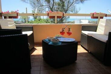 Жильё для туристов Alma ùnica Fronte Mare