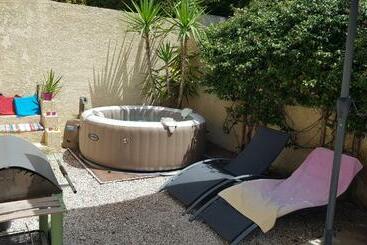 ツーリストアパートメント Petite Maison Au Calme Garrigue Et Mer Montpellier