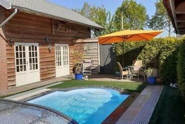 ツーリストアパートメント Celebration Wellnesshuisje