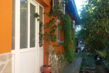 관광객 아파트 централ