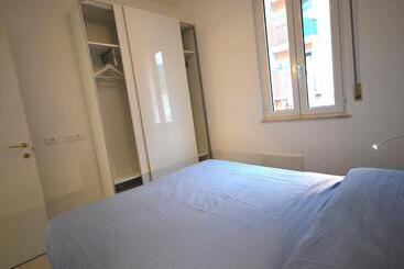 ツーリストアパートメント Appartamenti Con Giardino E Posto Auto Per Famiglie