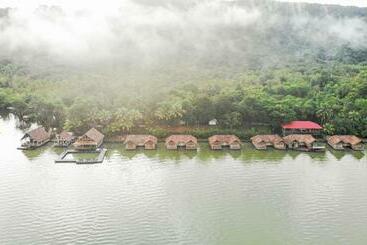 ツーリストアパートメント Thansur Tatai Eco Resort
