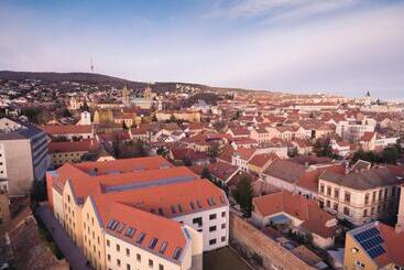 Жильё для туристов V10 Apartment