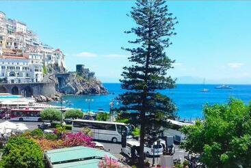 ツーリストアパートメント Il Pennello