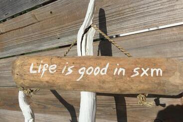 آپارتمانهای توریستها Life Is Good In Sxm