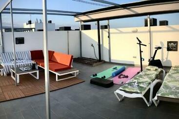 דירות לתיירים Penthouselatejita