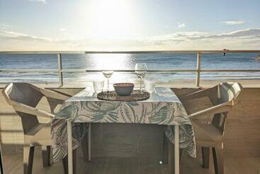 Turistihuoneistot Apartamento En La Playa Con Garaje