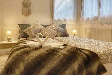 관광객 아파트 Centre Ville Au Calme , Parking Privé Intérieur Car Et Bike