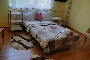 شقق خاصة سياحية Garsonieraanica Felix