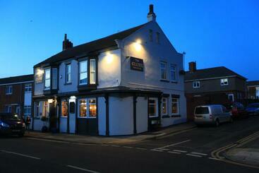 Жильё для туристов Headland Apartments