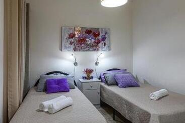 آپارتمانهای توریستها Seaside Flat With Scenic Country Views