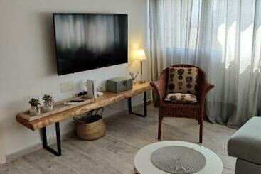 דירות לתיירים Sherry Home