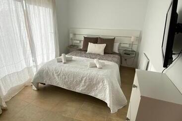 آپارتمانهای توریستها Casa Azahar