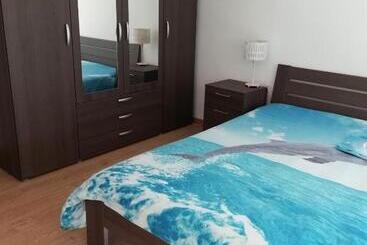 דירות לתיירים Florennes Gîte Neuf 150 M2 Devant Un Grand Lac Privé De 2 Hectares Poissonneux Au Milieu Des Bois