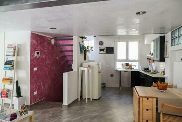 شقق خاصة سياحية Modern Loft In The Heart Of Camaiore