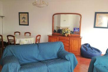 ツーリストアパートメント Ocean View   Duplex Apartment Center