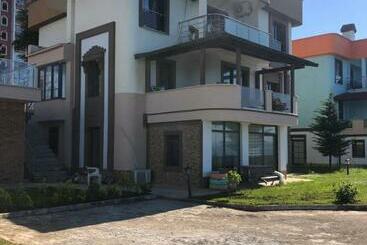 游客公寓 Seyran Seaside Apartments   2 Dublex