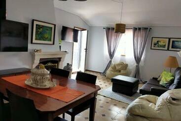 דירות לתיירים Casa Da Isilda