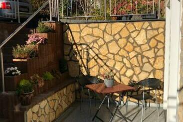 ツーリストアパートメント Juttasfewo