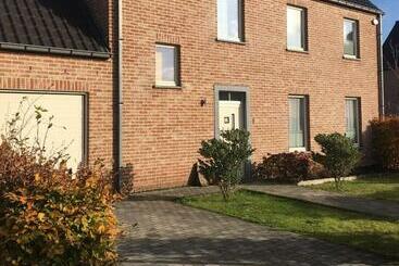 דירות לתיירים Kipili Spirit House