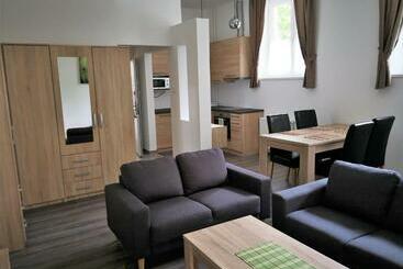 דירות לתיירים Mate Apartmanok