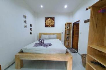 ツーリストアパートメント Niniari House