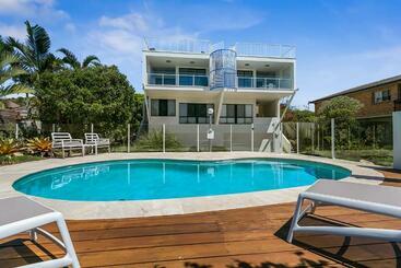 ツーリストアパートメント Ocean View Villa Marco @ Marcus Beach