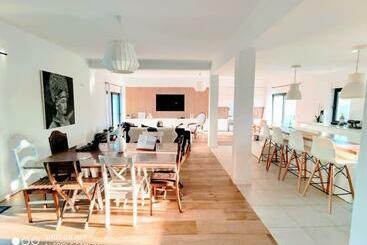 Жильё для туристов Villa A Vida é Linda Santa Luzia