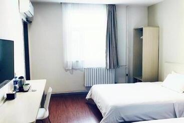 Hanting Hotel Changzhi Baiyi Square