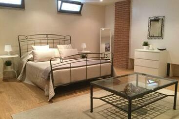 דירות לתיירים La Casa Dei Pini