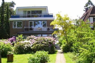 شقق خاصة سياحية Ostseehaus Dreesen Souterrain