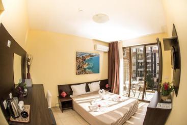 Gallery Suites