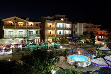 Aparthotel Villa Primafila