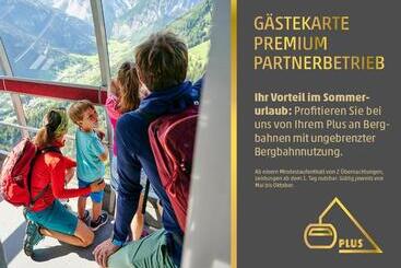 مبيت وإفطار Garni Madrisa