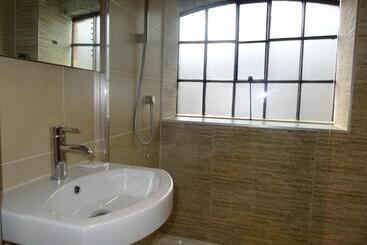 Egypt Mill Hotel And Restaurant