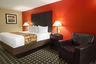فندق Days Inn By Wyndham Henryetta