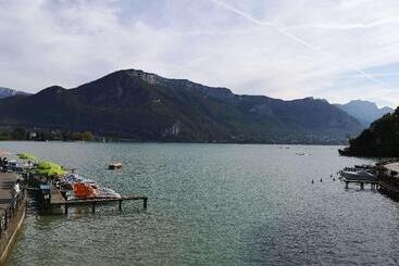 酒店 Premiere Classe Annecy Cran Gevrier