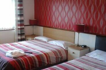 בית מלון כפרי Boathouse