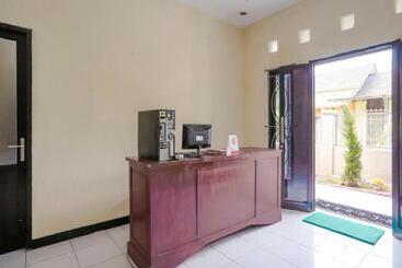 فندق Guest House Citra Pemuda Syariah By Oyo Rooms