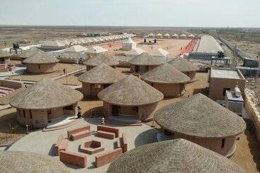 ホテル Praveg White Rann Resort Rann Utsav Dhordo