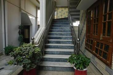 پانسیون Pak Palace Guest House Abbottabad