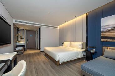 Atour Hotel Hangzhou East Railway Station West Square