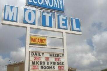 Economy Motel