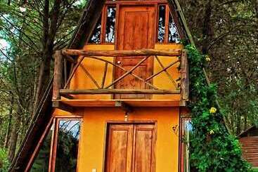 Отель Inraki Lodge