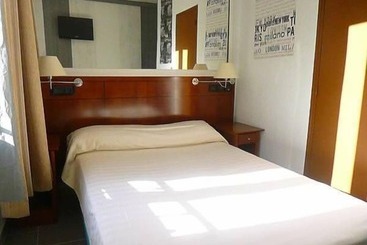 酒店 Le Paname Clichy